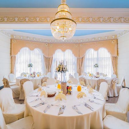 Hotel Jarosław Kültér fotó