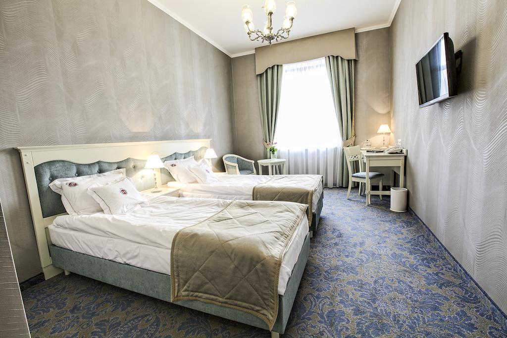 Hotel Jarosław Kültér fotó