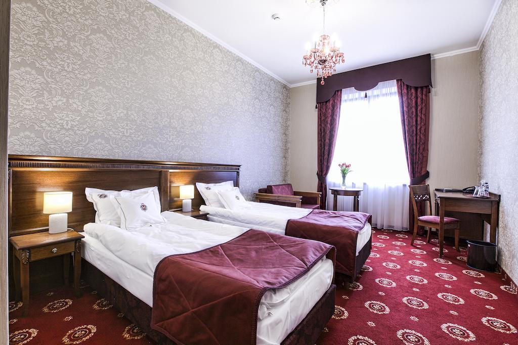 Hotel Jarosław Kültér fotó