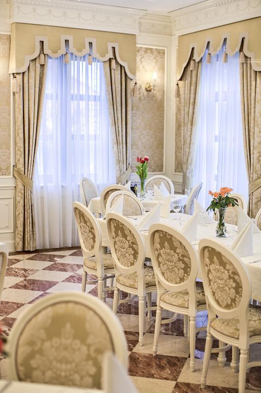 Hotel Jarosław Kültér fotó