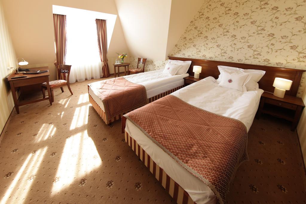 Hotel Jarosław Kültér fotó