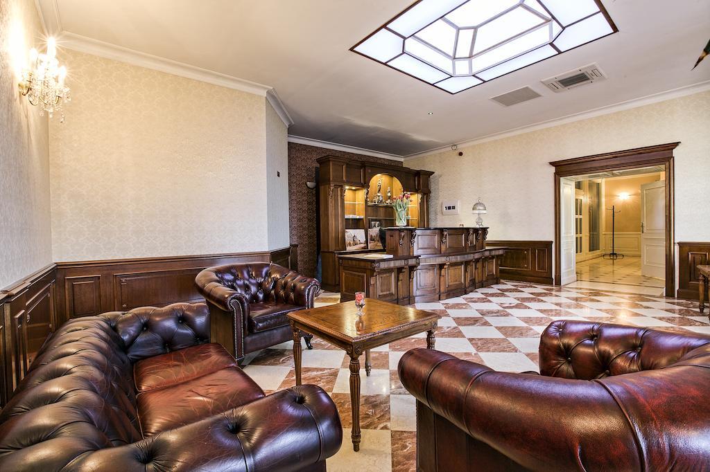 Hotel Jarosław Kültér fotó