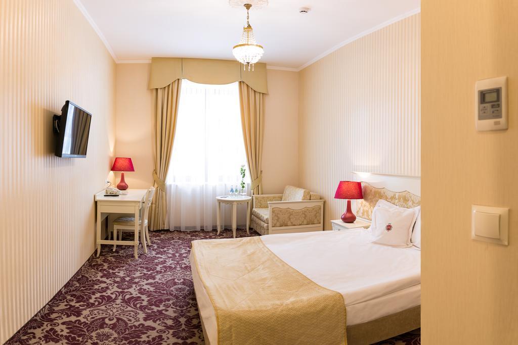Hotel Jarosław Kültér fotó