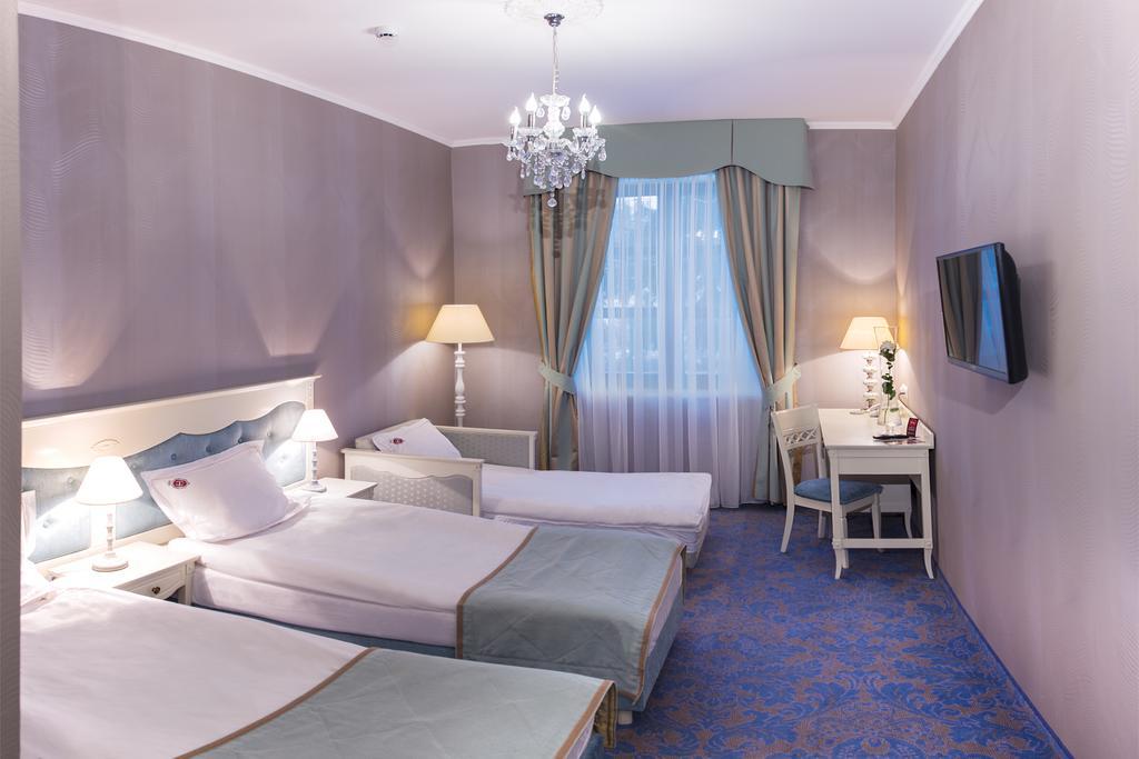 Hotel Jarosław Kültér fotó