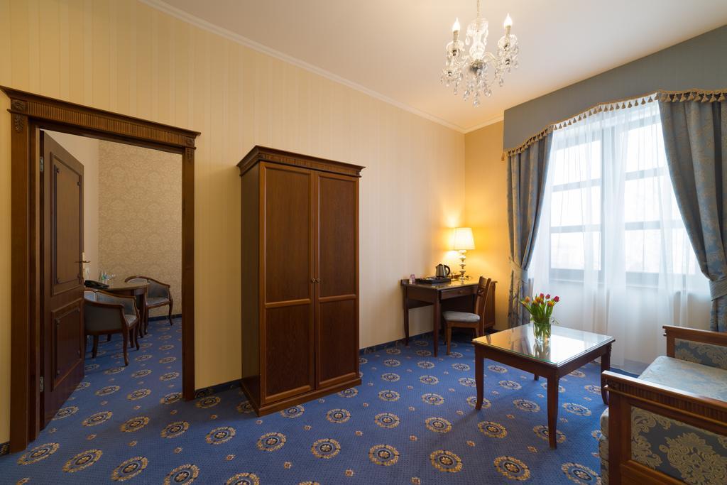 Hotel Jarosław Kültér fotó