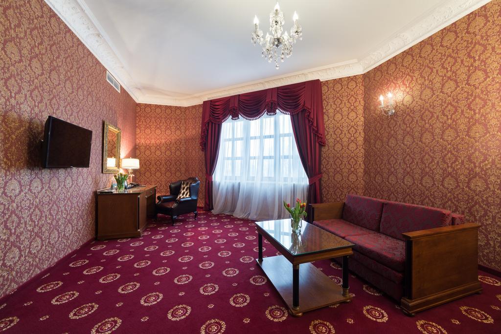 Hotel Jarosław Kültér fotó