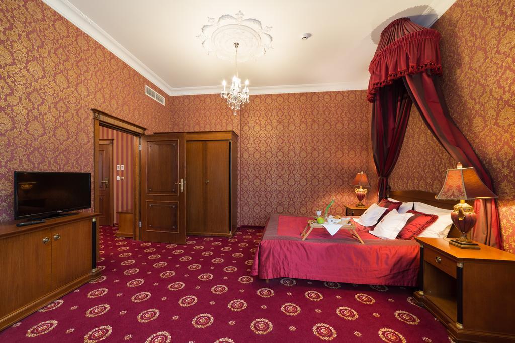 Hotel Jarosław Kültér fotó