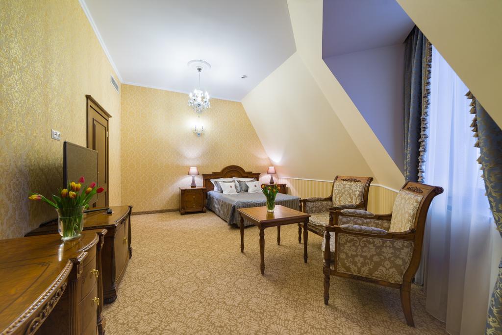Hotel Jarosław Kültér fotó
