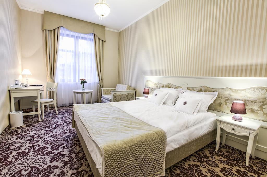 Hotel Jarosław Kültér fotó