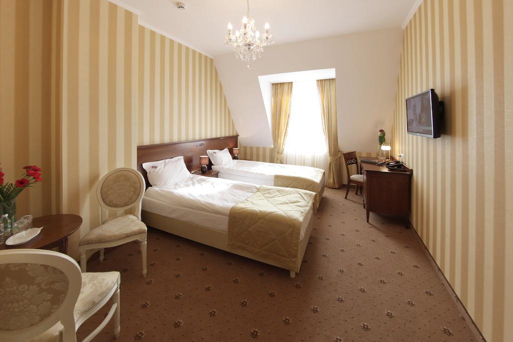 Hotel Jarosław Kültér fotó