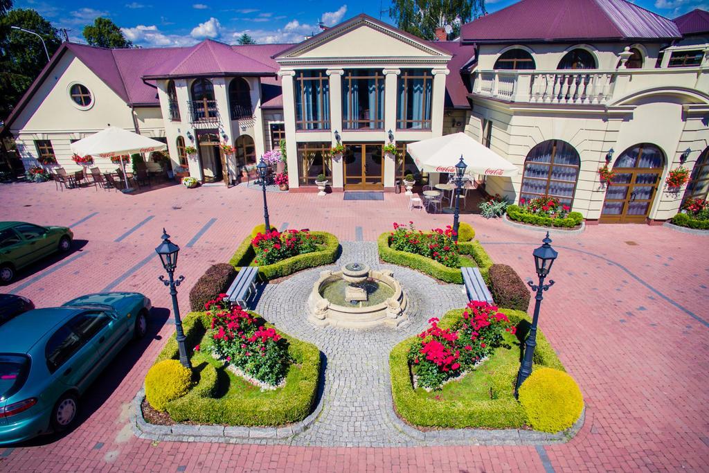 Hotel Jarosław Kültér fotó