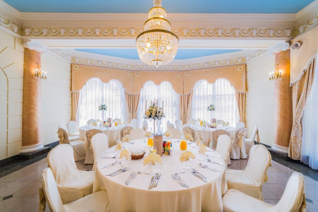 Hotel Jarosław Kültér fotó